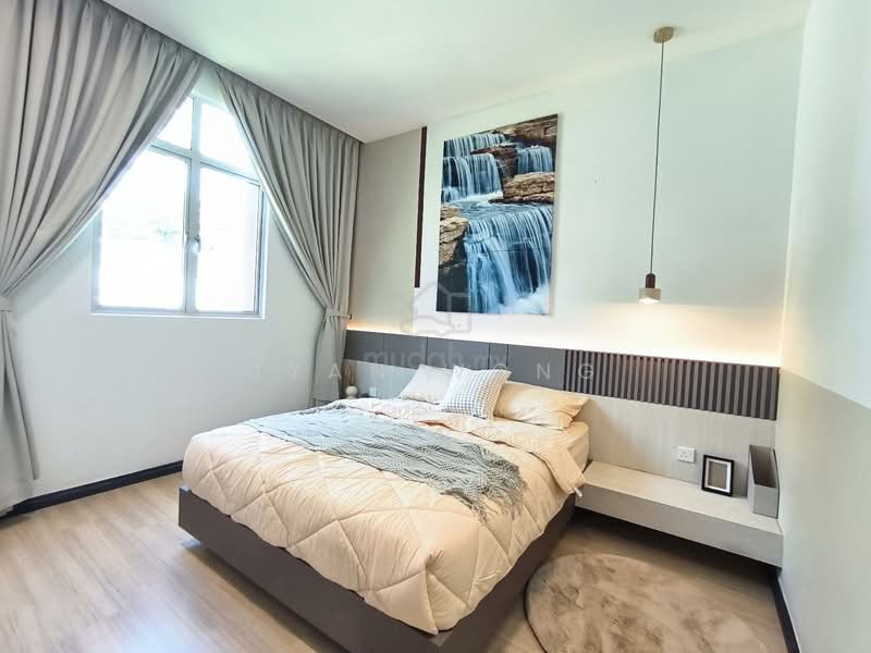 Apartment for Sale at E Residence @ Telipok - Jyan Wong - Bedroom - PropertyGuru.com.my