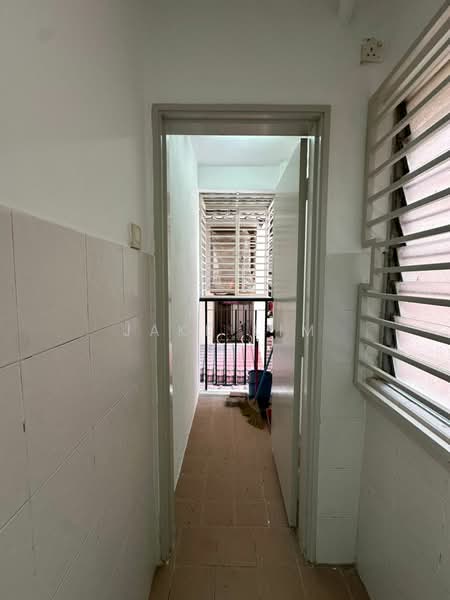 Apartment for Sale at Puri Pesona Apartment - Jake Lim - Corridor - PropertyGuru.com.my