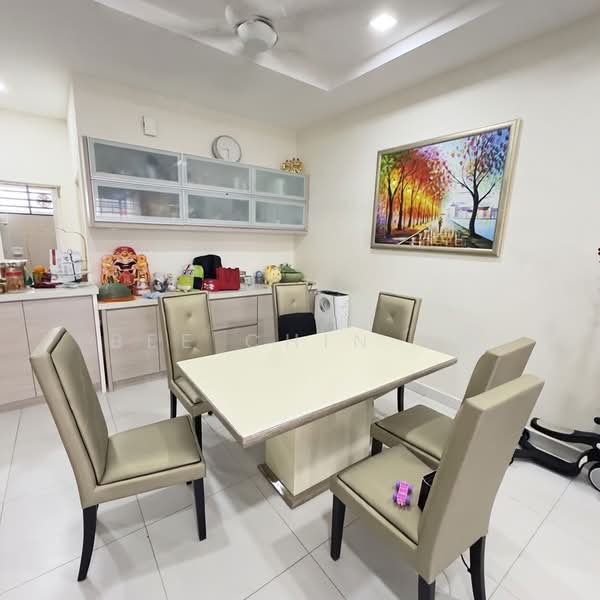 3-storey Terraced House for Sale in Bandar Mahkota Cheras (Cheras) - Bee Chin Ng - Dining Room - PropertyGuru.com.my
