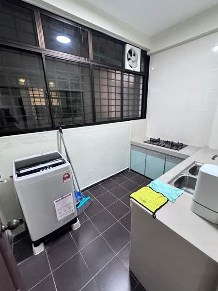 Fortune Avenue untuk Untuk Disewa - RM 2,300 /bulan, Mac 2026 - Kitchen - PropertyGuru.com.my