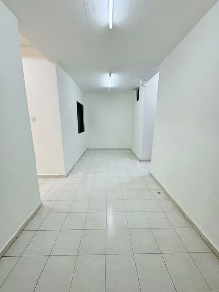 Rumah Teres 1 Tingkat untuk Dijual di Taman Ungku Tun Aminah (Skudai) - Melinda Ee - Corridor - PropertyGuru.com.my
