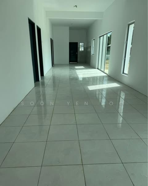 1-storey Terraced House for Sale in Kuantan (Pahang) - Soon Yen Loo - Corridor - PropertyGuru.com.my