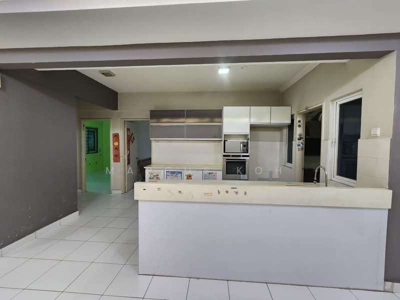 Condominium for Sale at First Residence (Residensi Unggul) - Marcus Koh - Kitchen - PropertyGuru.com.my