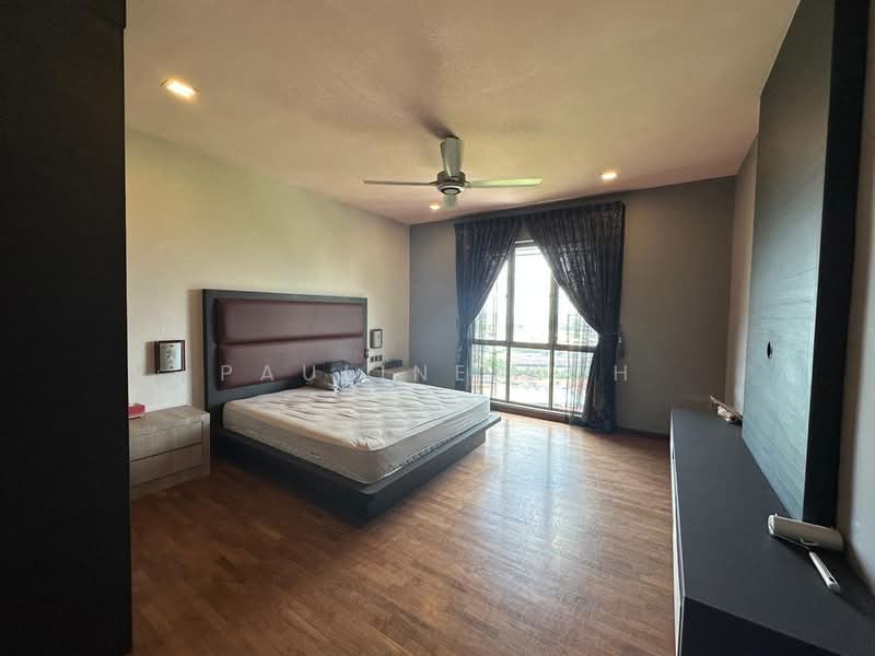 Condominium for Sale at Molek Pine 2 - Pauline Goh - Bedroom - PropertyGuru.com.my