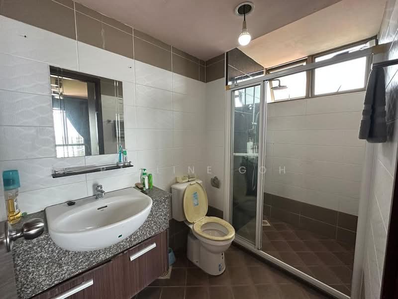 Condominium for Sale at Molek Pine 2 - Pauline Goh - Bathroom - PropertyGuru.com.my