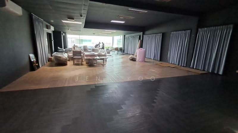 Semi-D Factory for Rent in Kota Damansara (Selangor) - JENN KOO - Living Room - PropertyGuru.com.my