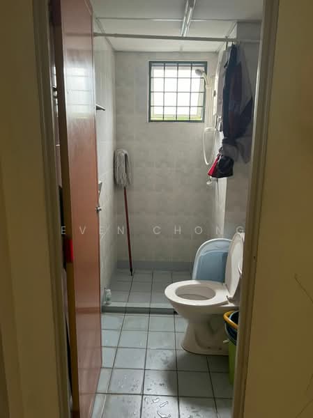 Apartment for Sale at Aliran Damai - Even Chong - Bathroom - PropertyGuru.com.my