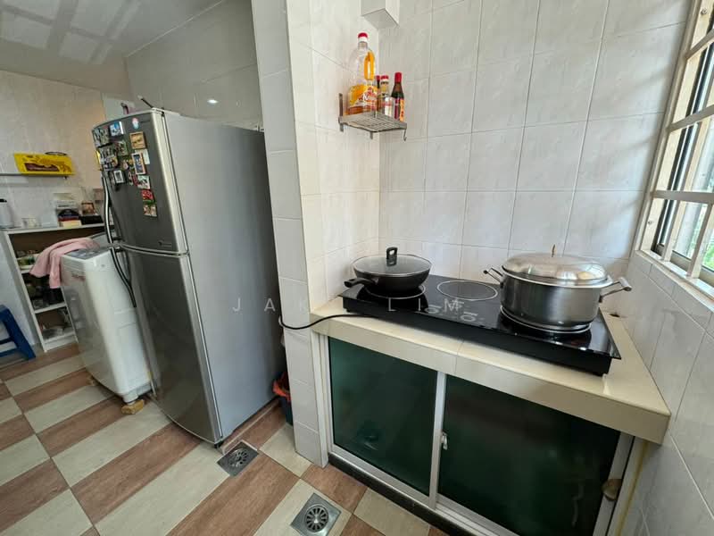 Apartment for Sale at Pangsapuri Orkid - Jake Lim - Kitchen - PropertyGuru.com.my