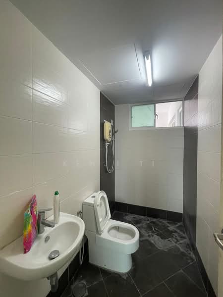 Saville @ Melawati untuk Untuk Dijual - RM 450,000, Mac 2026 - Bathroom - PropertyGuru.com.my
