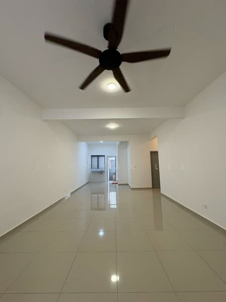 Townhouse for Sale in Sepang (Selangor) - Ji Chuan Lee - Living Room - PropertyGuru.com.my