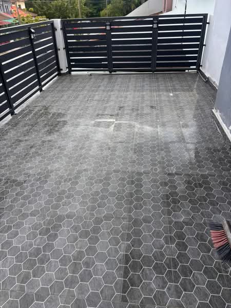 2-storey Terraced House for Sale in TAMAN PUCHONG UTAMA (Puchong) - Irene Tiow - Exterior - PropertyGuru.com.my