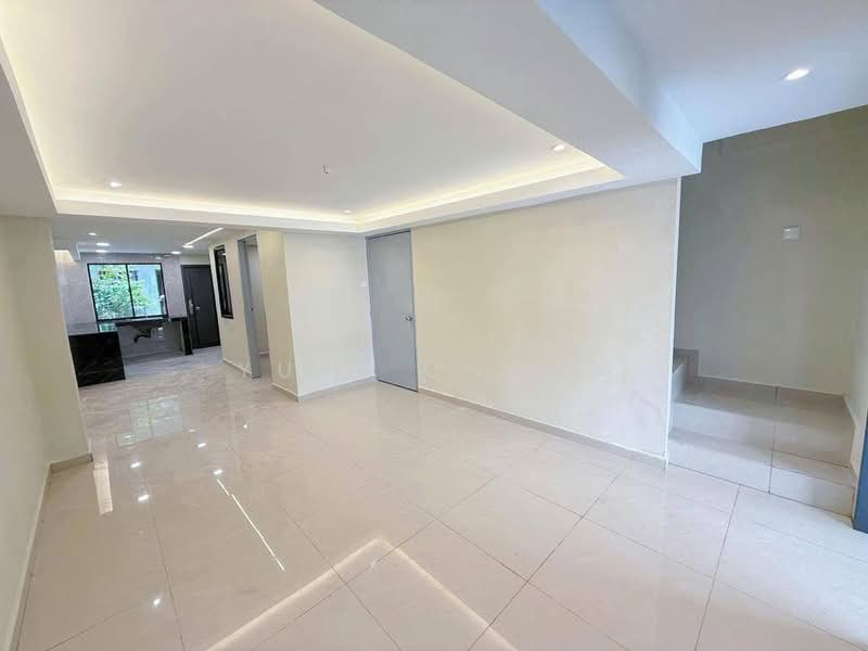 2-storey Terraced House for Sale in Bandar Seri Alam (Masai) - Yuki Cheng - Living Room - PropertyGuru.com.my