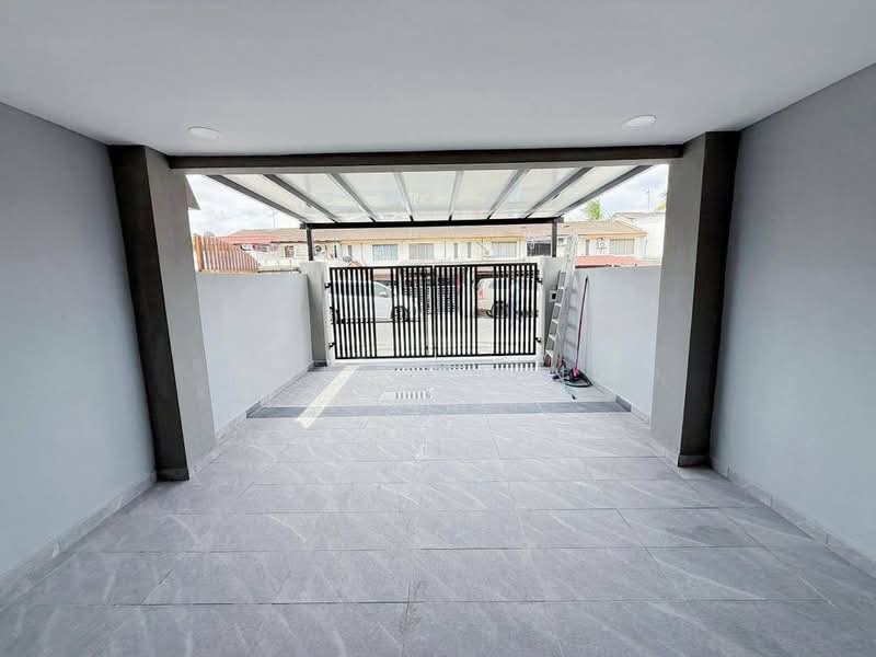 2-storey Terraced House for Sale in Bandar Seri Alam (Masai) - Yuki Cheng - Exterior - PropertyGuru.com.my