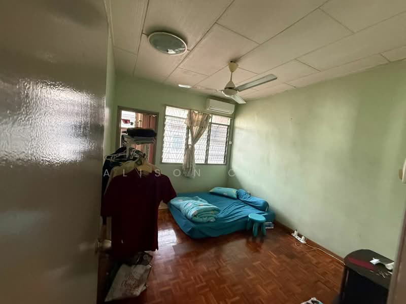 Taman Bukit Maluri 2sty End Lot, 30x80sf, Kitchen extended untuk Untuk Dijual - RM 1,350,000, Mac 2026 - Bedroom - PropertyGuru.com.my