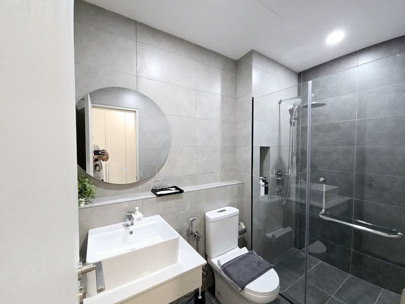 Service Residence for Sale at SWNK Houze @ BBCC - ManHouw Lum - Bathroom - PropertyGuru.com.my