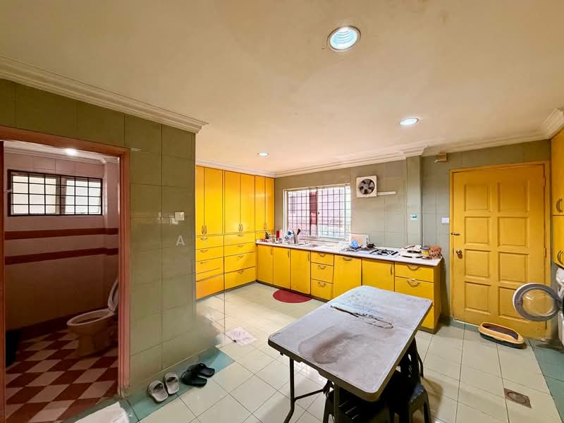 2-storey Terraced House for Sale in Shah Alam (Selangor) - Ali Idris - Kitchen - PropertyGuru.com.my