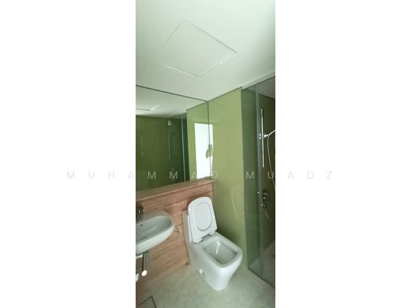 Service Residence for Sale at Sky Suites @ KLCC - Muhammad Muadz - Bathroom - PropertyGuru.com.my