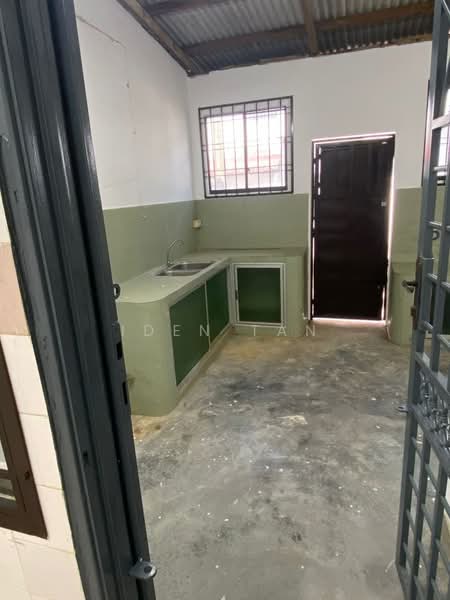 2-storey Terraced House for Sale in Taman Mawar (Pasir Gudang) - Iden Tan - Kitchen - PropertyGuru.com.my