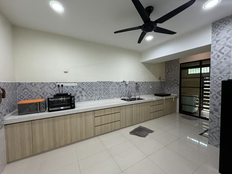 Townhouse for Sale in Petaling Jaya (Selangor) - Cheah Wei Kit - Kitchen - PropertyGuru.com.my