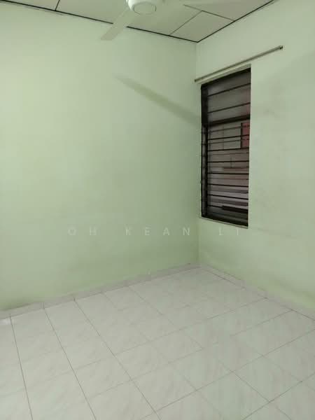 Taman Merak untuk Untuk Dijual - RM 320,000, Apr 2026 - Room - PropertyGuru.com.my