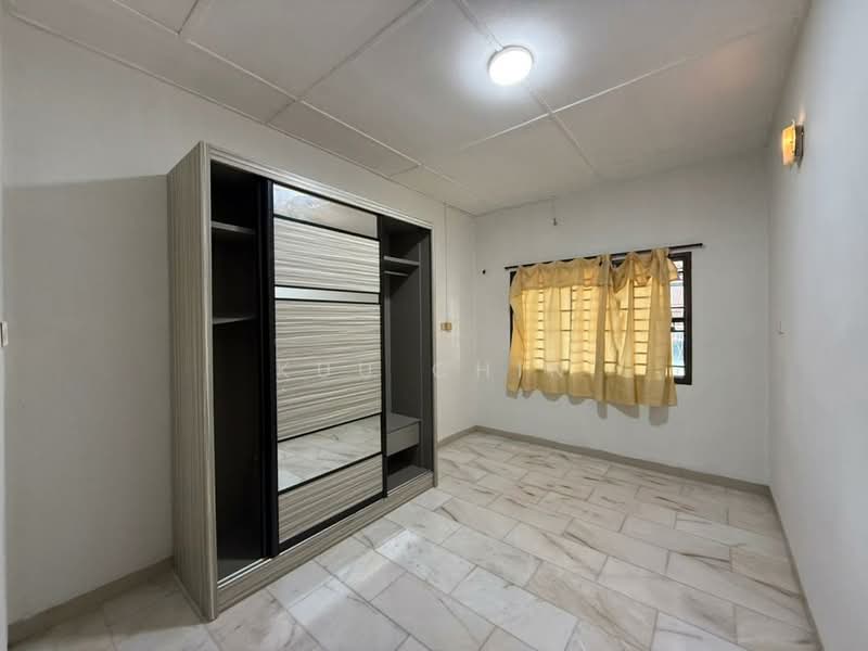 1-storey Terraced House for Sale in Taman Pulai Emas (Kulai) - Kuu Chin - Bedroom - PropertyGuru.com.my