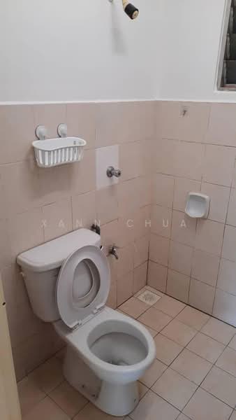 Apartment for Sale at Baiduri Court Apartment - Xann Chua - Bathroom - PropertyGuru.com.my