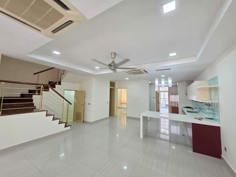 Shah Alam untuk Untuk Disewa - RM 2,900 /bulan, Mac 2026 - Living Room - PropertyGuru.com.my