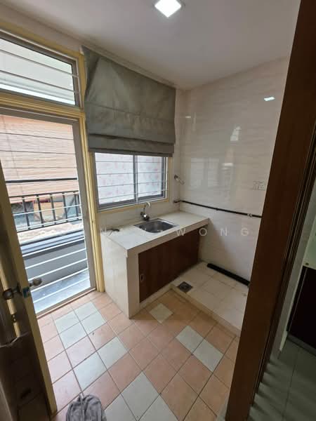 Shah Alam untuk Untuk Disewa - RM 2,900 /bulan, Mac 2026 - Kitchen - PropertyGuru.com.my