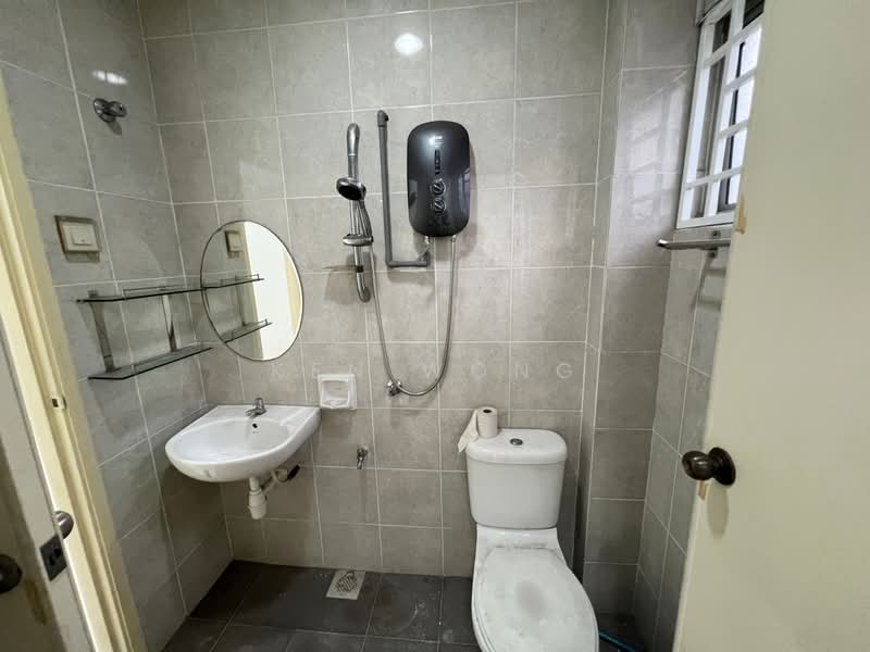 Rumah Teres 3 Tingkat untuk Dijual di Pesona Kemuning (Shah Alam) - Ken Wong - Bathroom - PropertyGuru.com.my