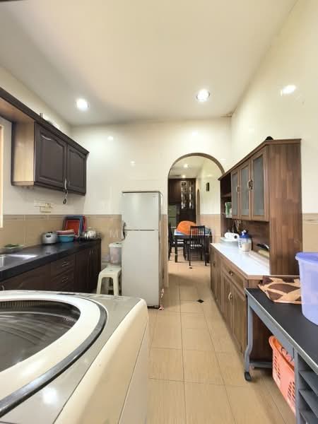 Bandar Bukit Tinggi 2 untuk Untuk Dijual - RM 1,900,000, Mac 2026 - Kitchen - PropertyGuru.com.my