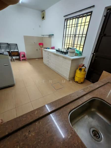 2-storey Terraced House for Sale in Bukit Indah (Iskandar Puteri (Nusajaya)) - Yen Ma - Kitchen - PropertyGuru.com.my