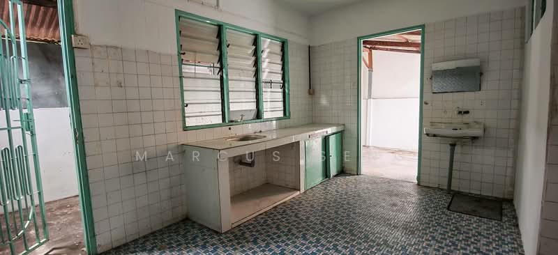 Rumah Teres 2 Tingkat untuk Dijual di Taman Cempaka (Ipoh) - Marcus Seng - Kitchen - PropertyGuru.com.my
