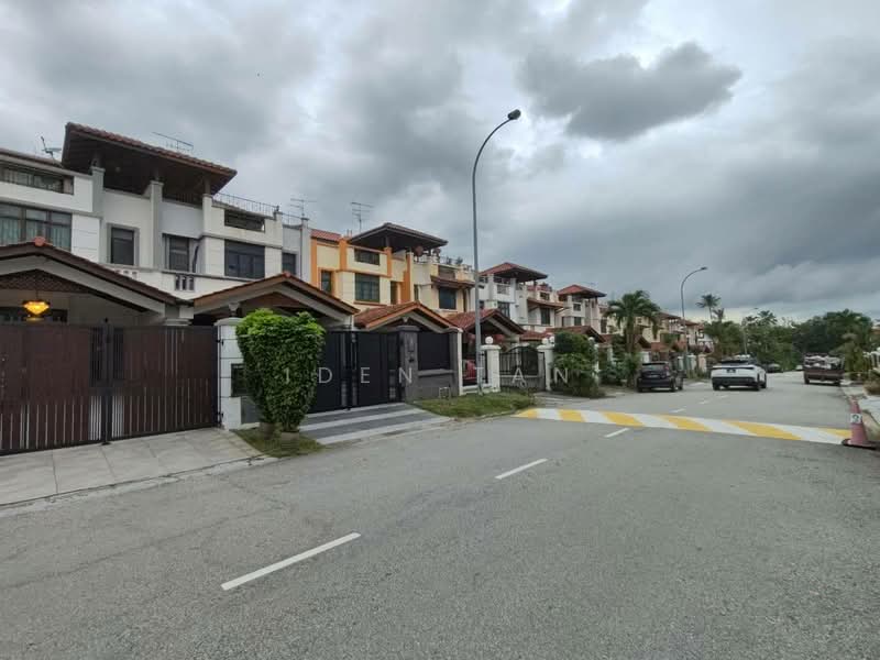 2.5-storey Terraced House for Sale in Taman Sutera Utama (Skudai) - Iden Tan - Exterior - PropertyGuru.com.my