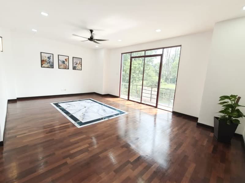 Bungalow for Sale in Taman Yarl (Jalan Klang Lama (Old Klang Road)) - CK Yee - Living Room - PropertyGuru.com.my