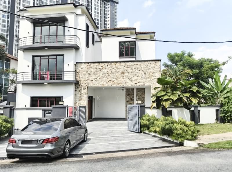 Bungalow for Sale in Taman Yarl (Jalan Klang Lama (Old Klang Road)) - CK Yee - Exterior - PropertyGuru.com.my