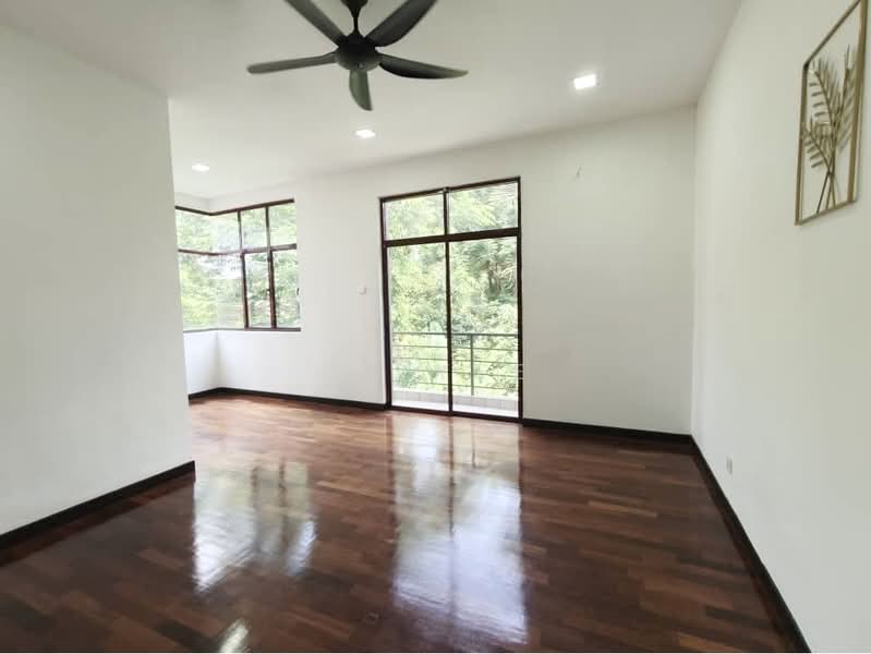 Bungalow for Sale in Taman Yarl (Jalan Klang Lama (Old Klang Road)) - CK Yee - Living Room - PropertyGuru.com.my