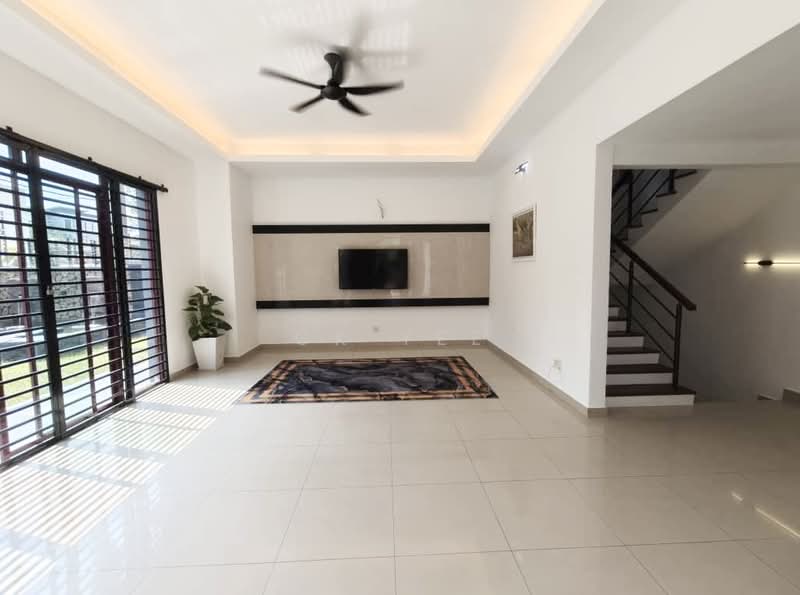 Bungalow for Sale in Taman Yarl (Jalan Klang Lama (Old Klang Road)) - CK Yee - Living Room - PropertyGuru.com.my