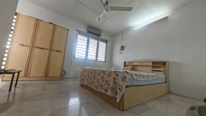 Pekan Razaki untuk Untuk Dijual - RM 240,000, Mac 2026 - Bedroom - PropertyGuru.com.my