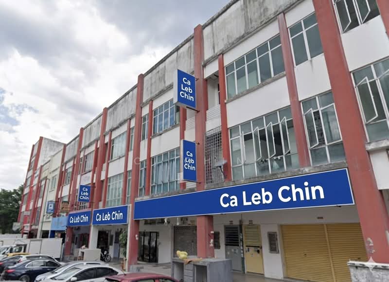 Shop for Rent in Taman Bukit Serdang (Seri Kembangan) - CL Chin - frontage - PropertyGuru.com.my
