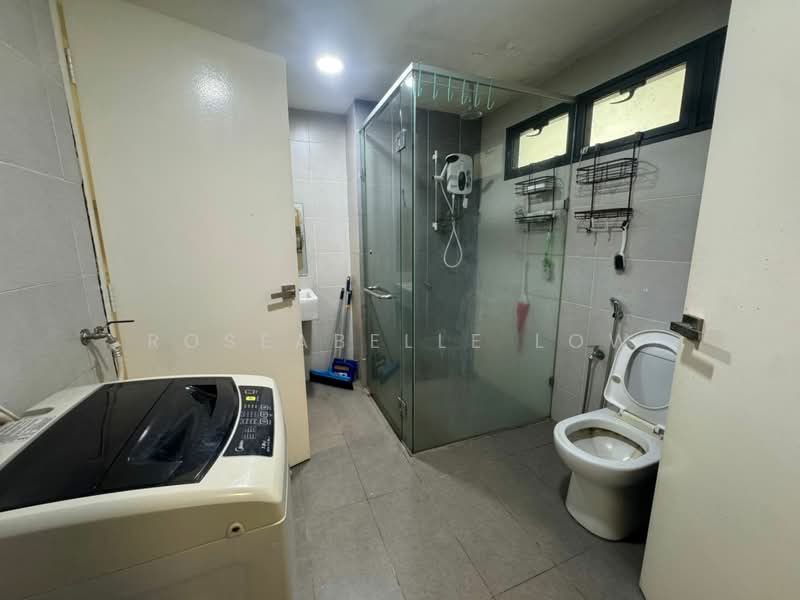 Solstice @ Pan'gaea untuk Untuk Disewa - RM 1,300 /bulan, Apr 2026 - Bathroom - PropertyGuru.com.my