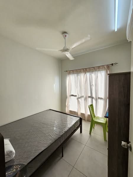 Service Residence for Sale at Majestic Maxim - Kah Hing - Bedroom - PropertyGuru.com.my
