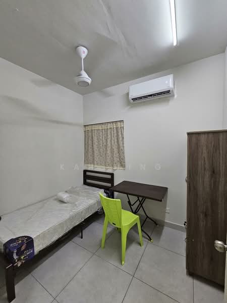 Service Residence for Sale at Majestic Maxim - Kah Hing - Bedroom - PropertyGuru.com.my