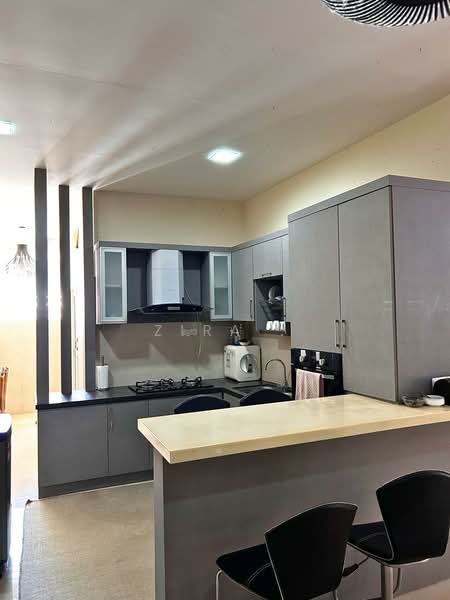 Bandar Dato Onn, Perjiranan 10/15 untuk Untuk Dijual - RM 1,350,000, Mac 2026 - Kitchen - PropertyGuru.com.my