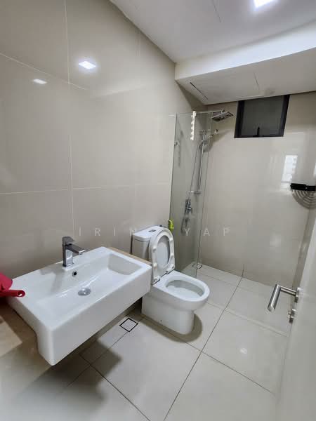 Servis Apartment untuk Disewa di United Point (Residensi Berpadu) - Irine Yap - Bathroom - PropertyGuru.com.my