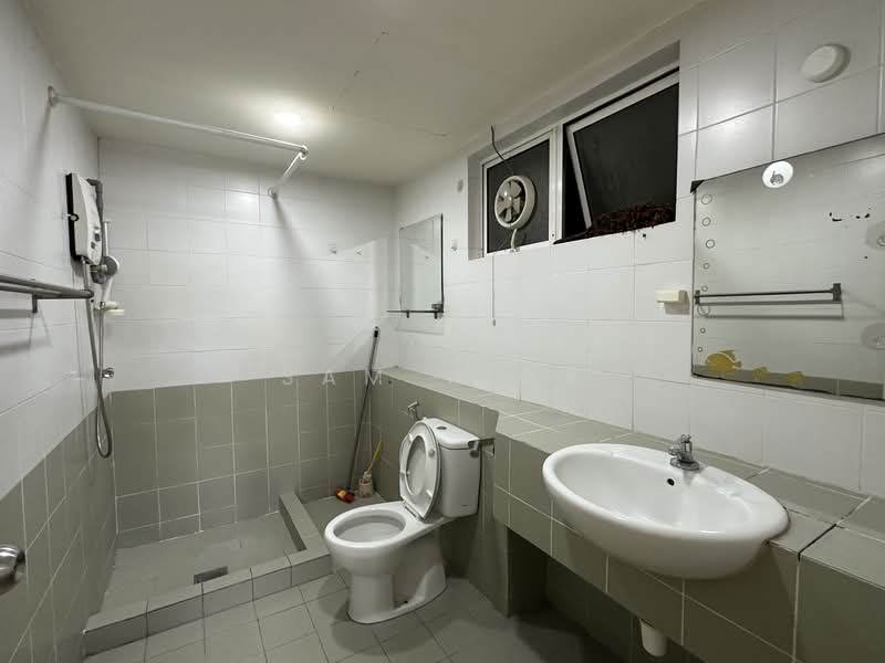 38 Bidara Condominium untuk Untuk Disewa - RM 2,200 /bulan, Mac 2026 - Bathroom - PropertyGuru.com.my