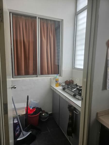 BSP 21 untuk Untuk Disewa - RM 1,700 /bulan, Apr 2026 - Kitchen - PropertyGuru.com.my