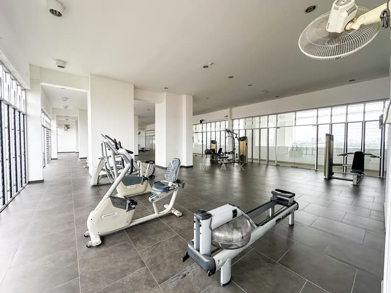 Condominium for Rent at The Edge Residence - Ivy Mak - Gym - PropertyGuru.com.my