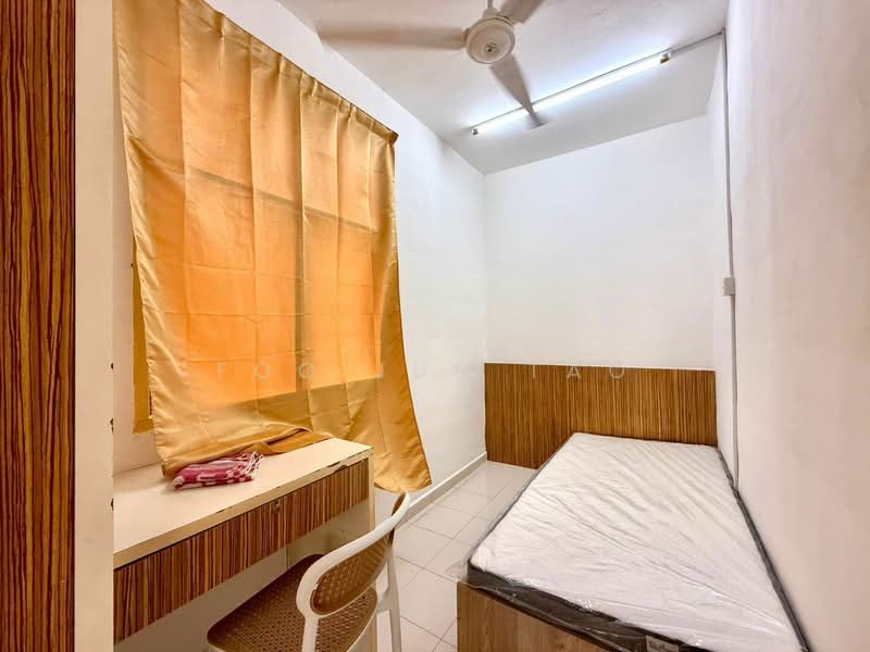 Apartment for Sale at Villa Krystal @ Bandar Selesa Jaya - Foo Jun Tao - Bedroom - PropertyGuru.com.my