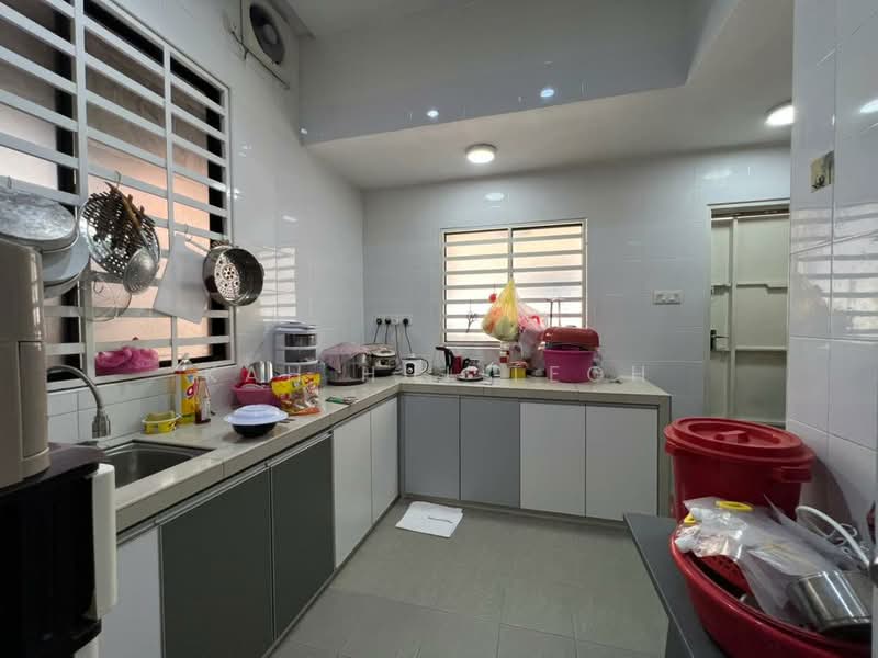 Taman Alma Ria untuk Untuk Dijual - RM 950,000, Mac 2026 - Kitchen - PropertyGuru.com.my