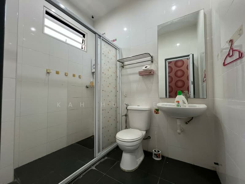 Taman Alma Ria untuk Untuk Dijual - RM 950,000, Mac 2026 - Bathroom - PropertyGuru.com.my